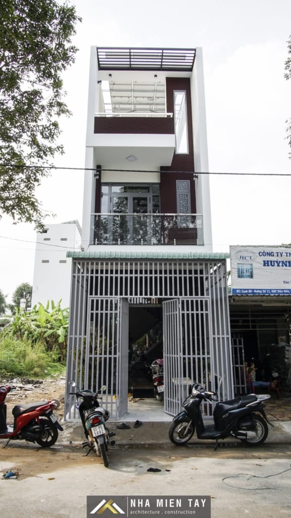 Nhà phố 3 tầng hiện địa