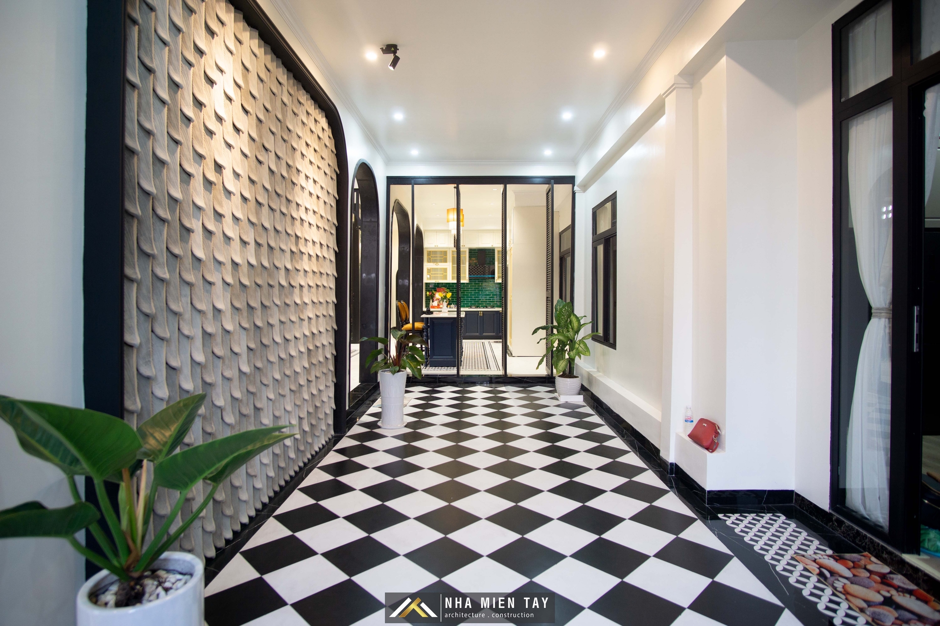 nhà phố phong cách indochine